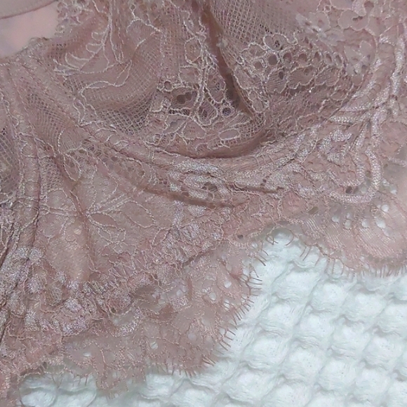 Victoria Secrets "Dream Angel's" Bustier Bra - Picture 4 of 10